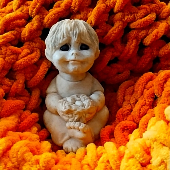 Stone Quarry Kids Boy with Birds Next Figurine Knickknack Brad - Picture 1 of 9